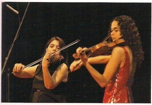 Gabriela e Juliana Pereira, N.Y. Revista Brasil-Europa